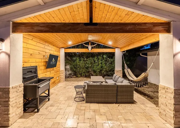 Tequila Time Retreat - 5br Near Golf With Pool & Holiday home *